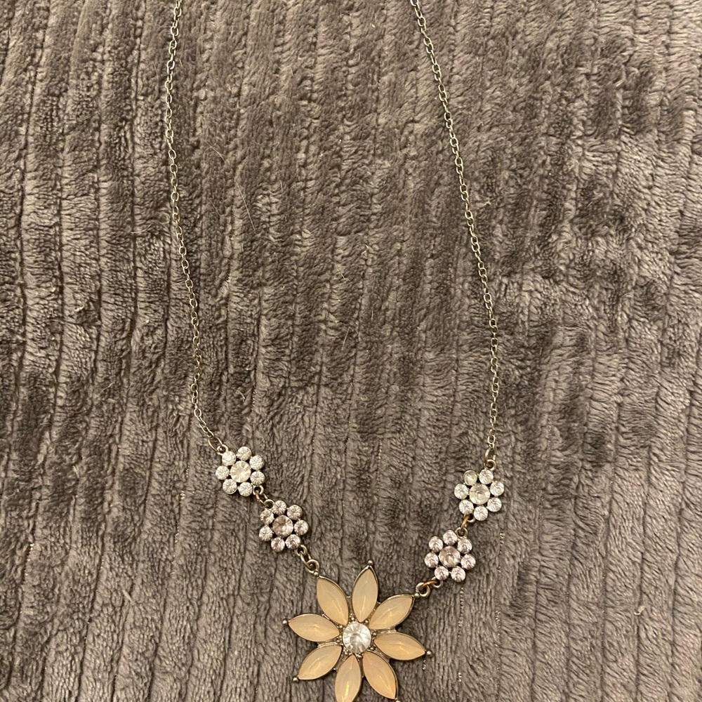 Francesca necklace - Picture 6 of 8